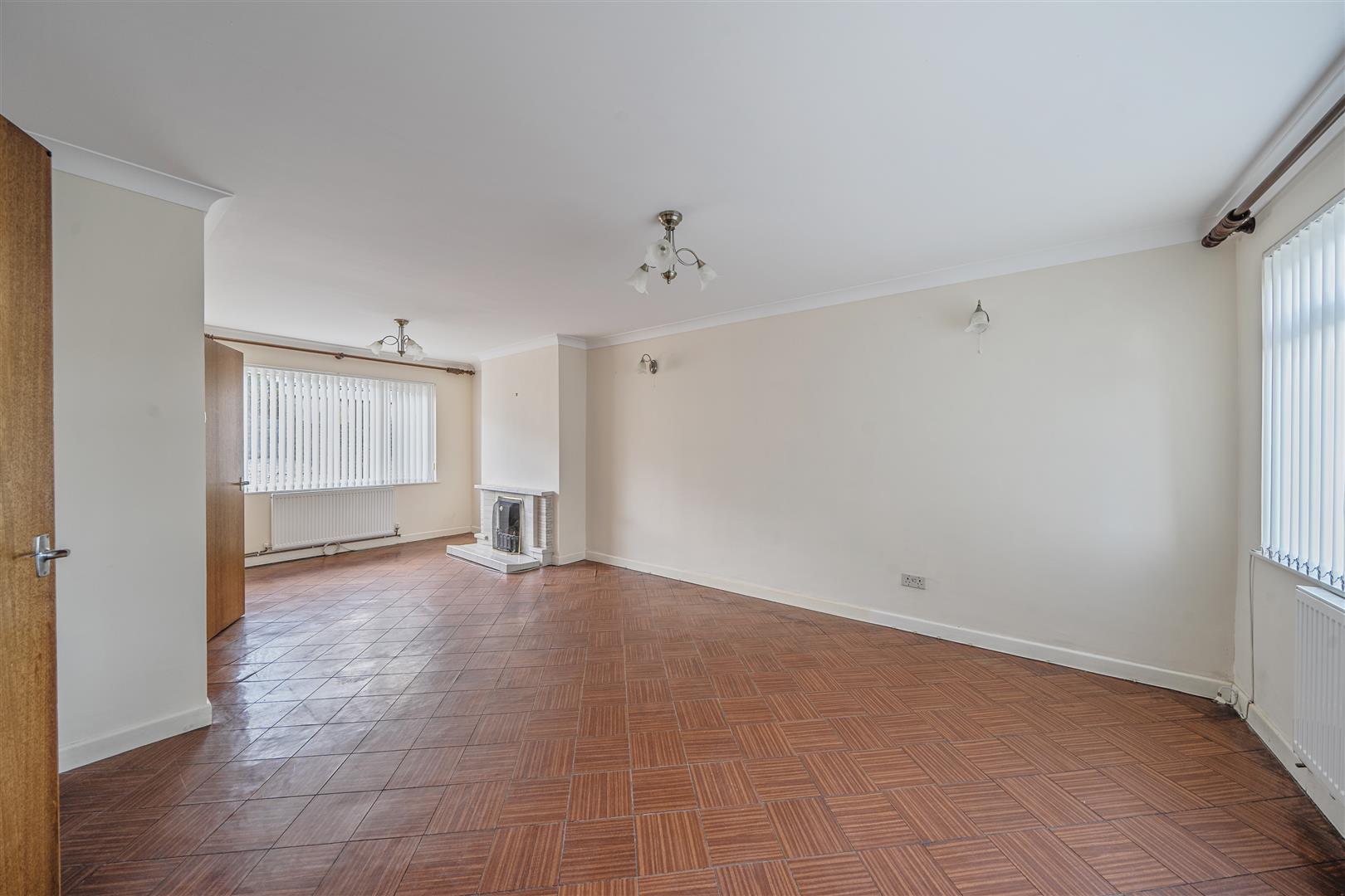 Cae Folland, Penclawdd, Swansea, SA4 3YJ